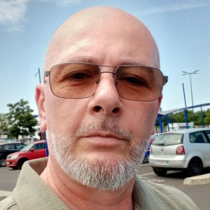 David D. (montage de meubles, cuisine ...