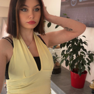 Sophie J.