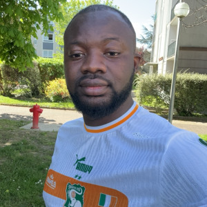 Zie Issiaka C. (Kek Service)