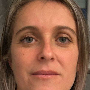 Jennifer D. (Jennifer Aide Ménagère)