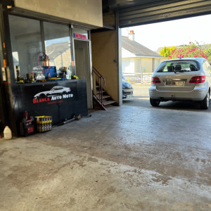 Rachid L. (Blanca auto)