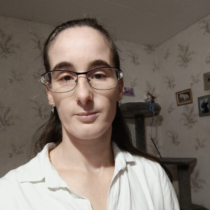 Flora M. (Clean Up Home)