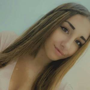 Kenza A.