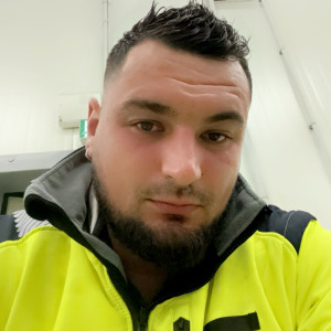 Florian S. (Multi services)