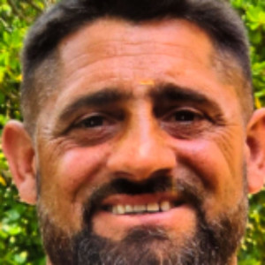 Miguel F. (Ent flores)