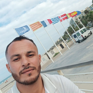 Djamel B.