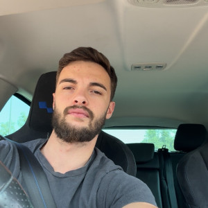 Enzo B. (Elyneoservices)