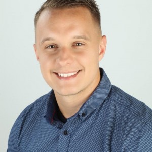 Nicolas D.