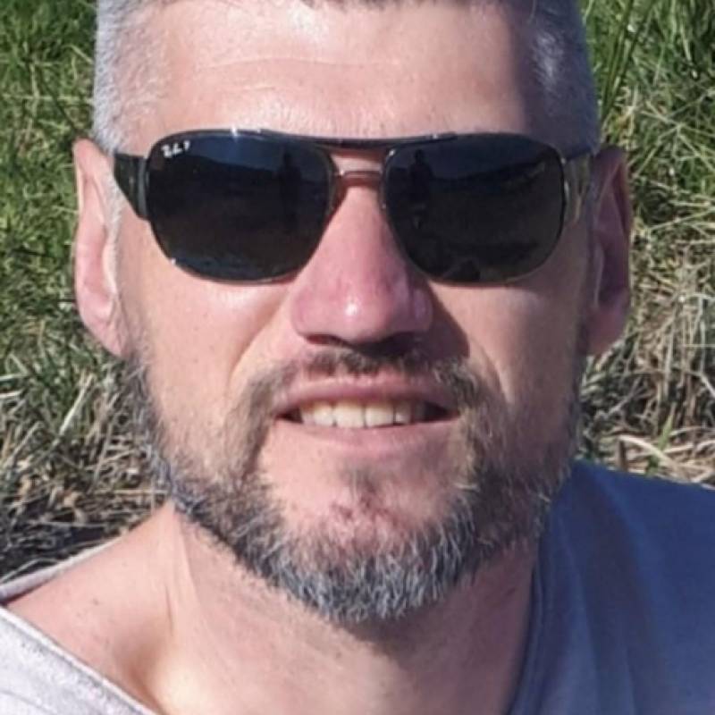 Arnaud jamet, Bricolage Petits travaux Magasinier à SaintBrieuc