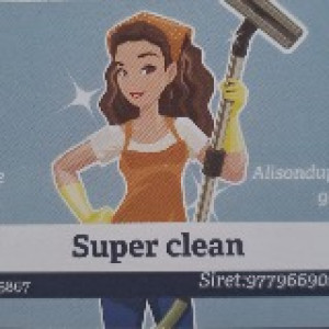 Alison D. (Super clean)