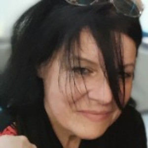 Viviane C.