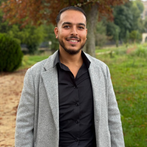 Younes B.