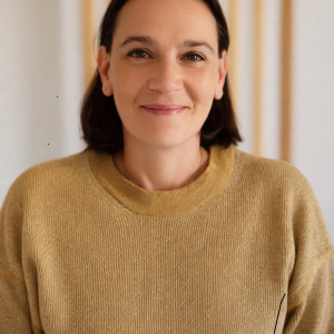 Stephanie M. (Sister services)