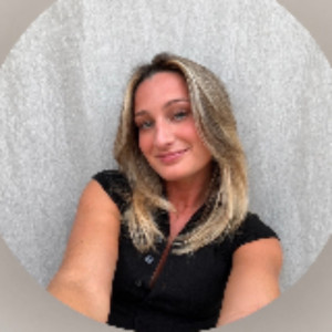 Lélie B.