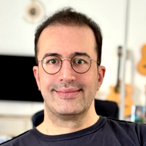 Ari S. (Technicien travaux intérieurs)