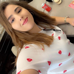 Sarah H. (CONFIANCE CHEZ VOUS)