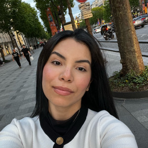 Eliana Rafaela B. (Éclat services)