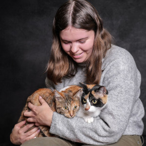 Alicia D. (ALICIA PETSITTING)