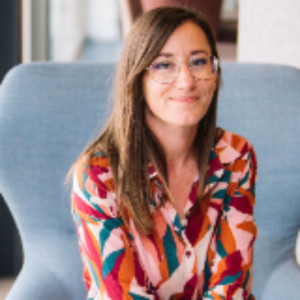 Joanna R. (MADAME JOANNA REGNIER)