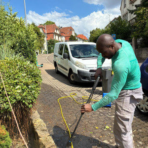 Bouhariyou K.