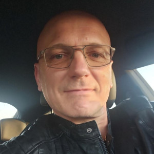 Dominique C.
