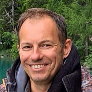 Emmanuel R.