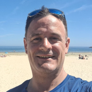 Thomas L. (EI THOMAS LARROUS)