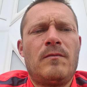 Mickael E. (M-E MULTI-SERVICES)