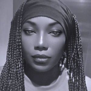 Evelyne K.