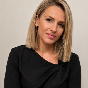 Caroline R.