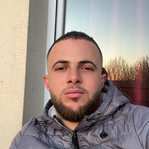 Amine H.