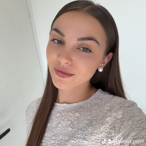 Kenza P.