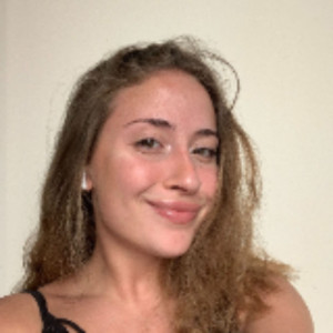 Laurie L.