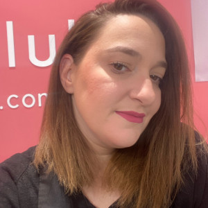 Vanessa R. (Vr services)