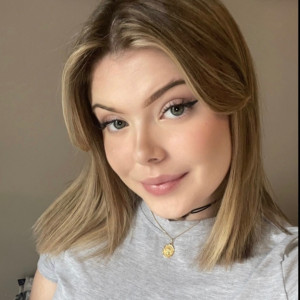 Axelle D.