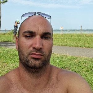 Lorenzo C. (chevalier multiservices)