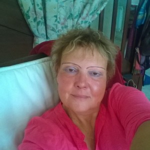 Evelyne B.