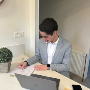 Anthony P. (AP SERVICES ADMINISTRATIFS...