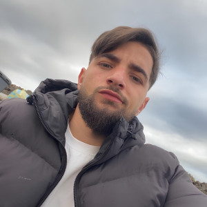 Aymen D.