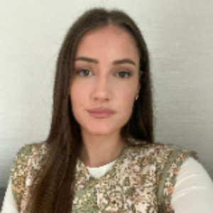 Elisa G.
