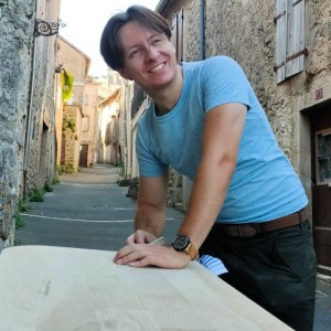 Nicolas D.