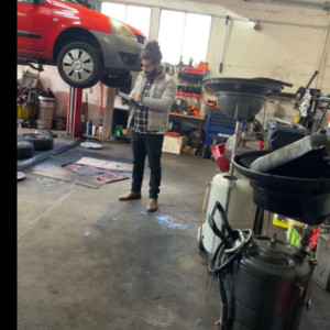 Ahmed B. (Auto Triowad)