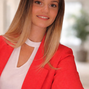 Laura C.