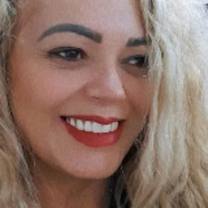 Kelly Cristina M. (Cris Propreté)