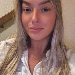 Chloé L.