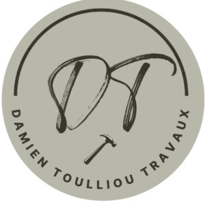 Damien T.