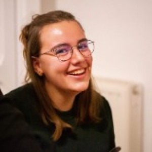 Chloé F. (Chloé Faure)