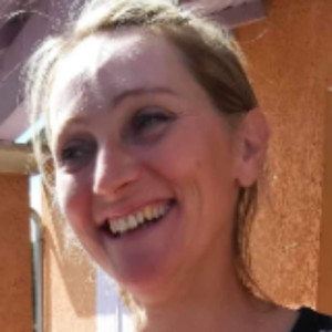Delphine M. (DM SOLUTION)