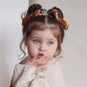 Samia B.