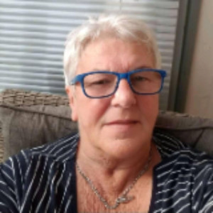 Sylvie R.